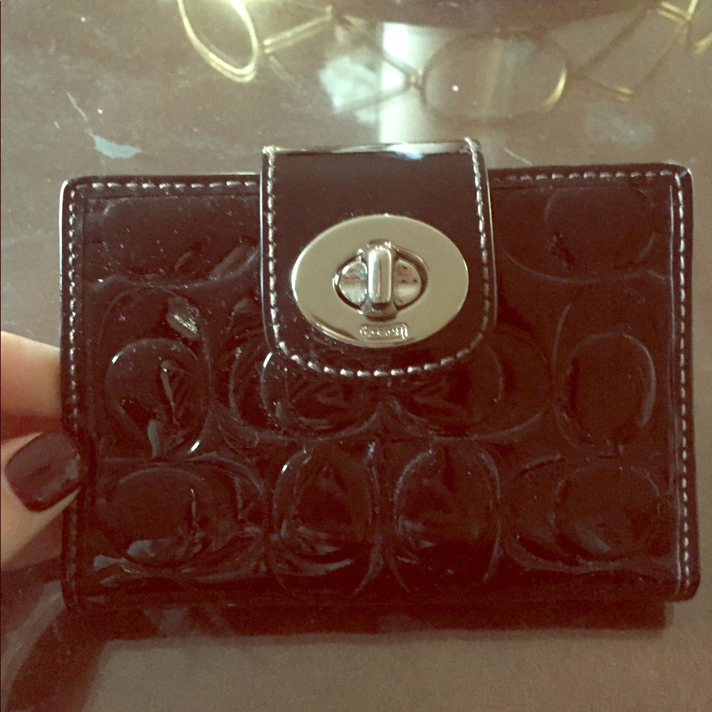 EUC Authentic patent leather black coach wallet